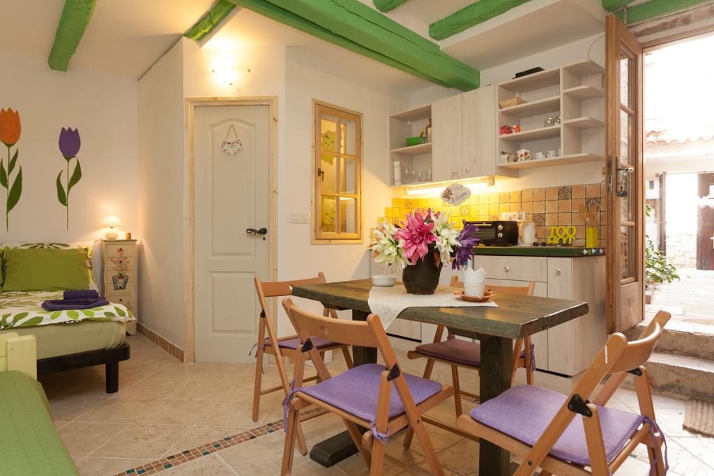 Studio With Garden In Rovinj Luaran gambar